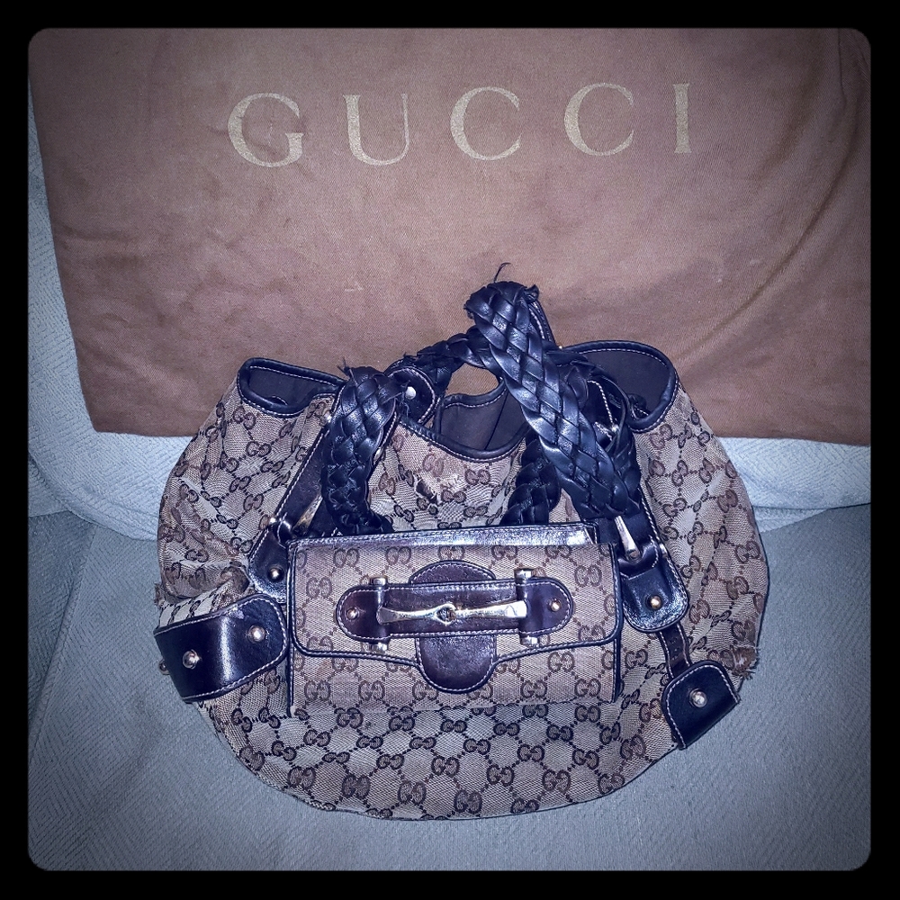 Gucci handbag and wallet